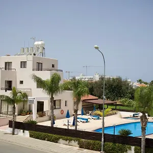 https://maricosta-hotel-apartments.protaras-cy-hotels.com